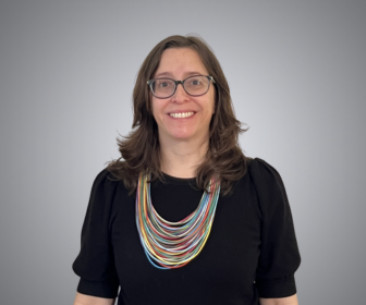 Cintia Oliveira - Headshot 2025